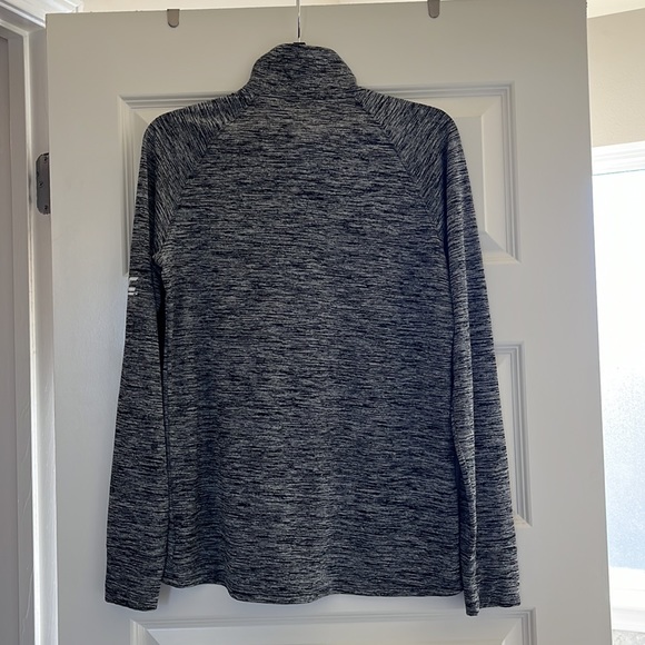 SOLD ⭐️ACC Underarmour quarter zip NWOT - Picture 6 of 7